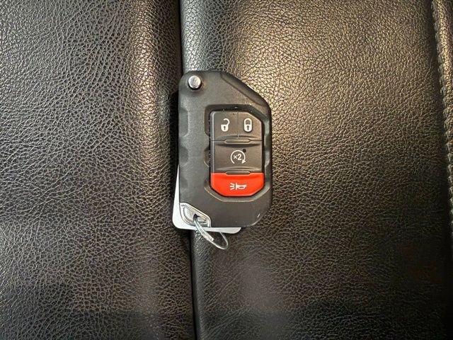 Used 2023 Jeep Wrangler Altitude image 24
