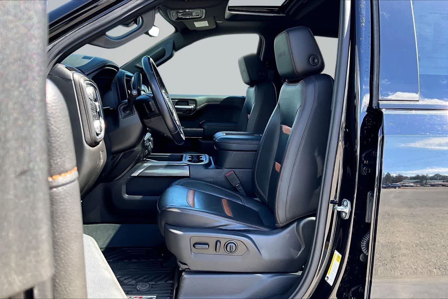 Used 2020 GMC Sierra 1500 AT4 w/ AT4 Premium Package AWD/4WD image 11