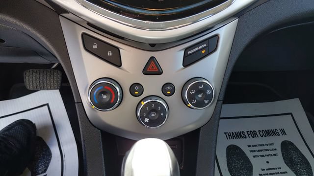 Used 2020 Chevrolet Sonic Premier FWD image 20
