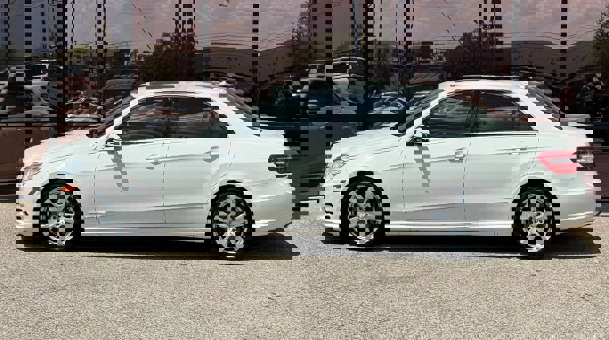 Used 2011 Mercedes-Benz E 350 Sport image 6