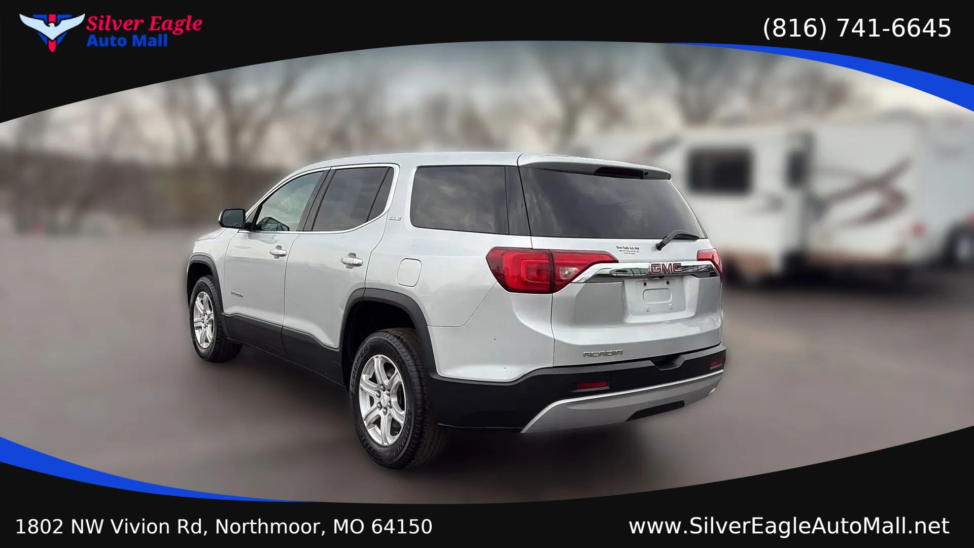 Used 2017 GMC Acadia SLE FWD image 3