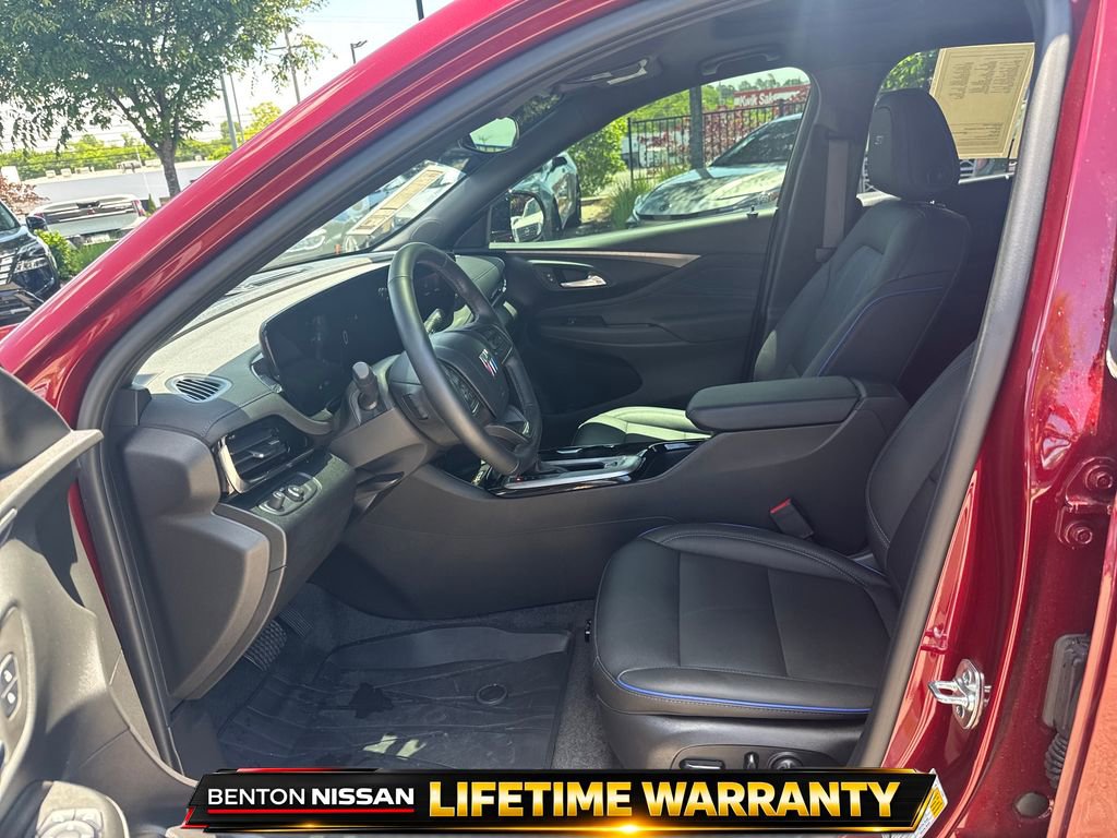 Used 2025 Buick Envista Sport Touring w/ Experience Buick Package FWD image 11