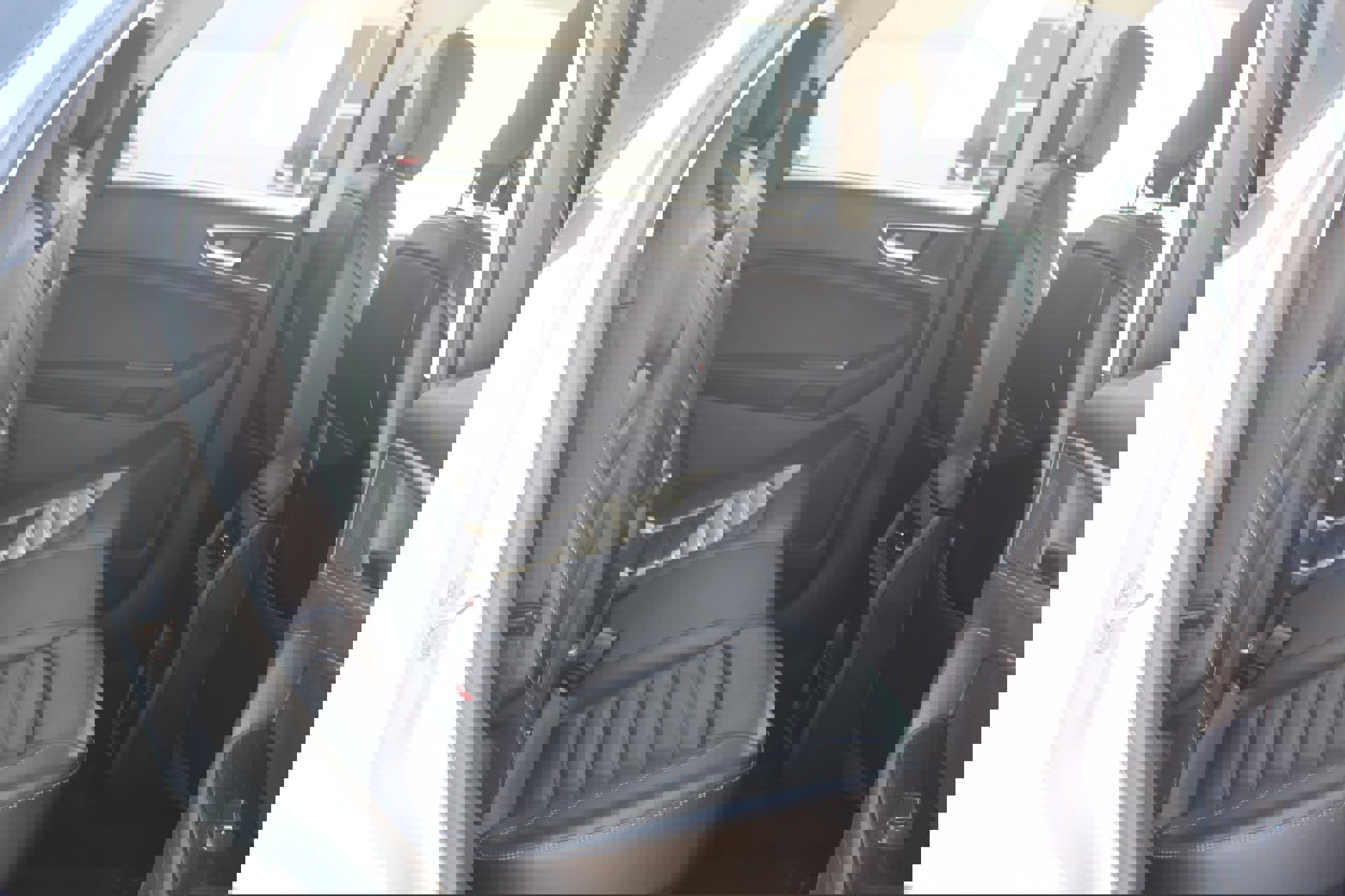 Used 2016 Ford Edge SEL w/ Equipment Group 201A image 22