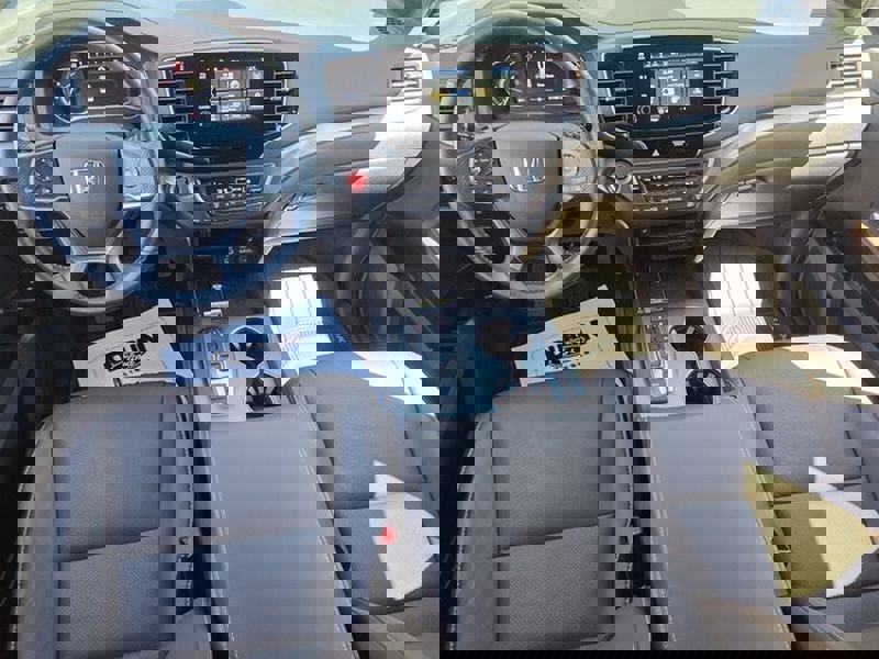 Used 2025 Honda Passport EX-L image 11