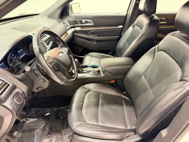Used 2017 Ford Explorer Limited AWD/4WD image 13
