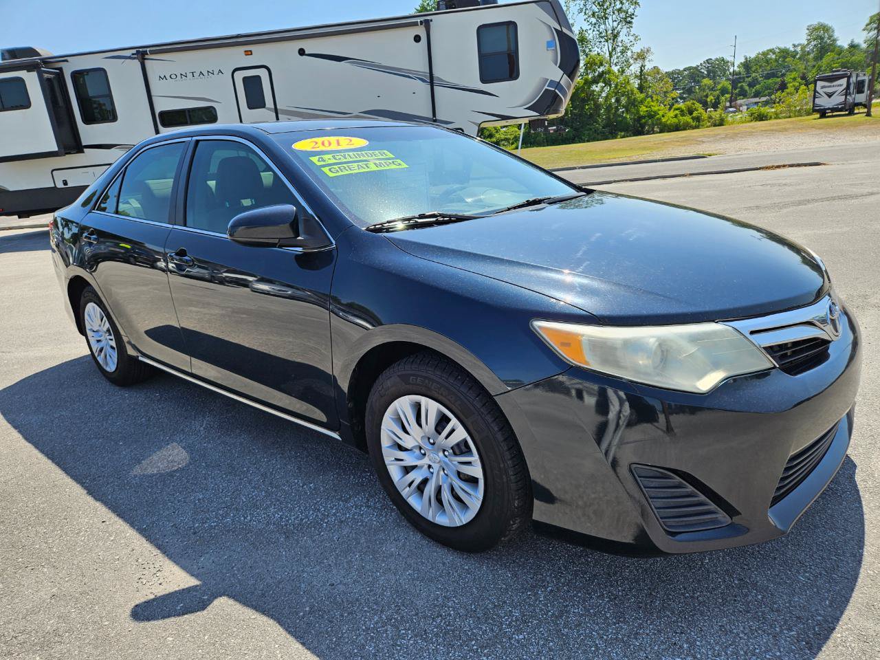 Used 2012 Toyota Camry LE FWD image 8
