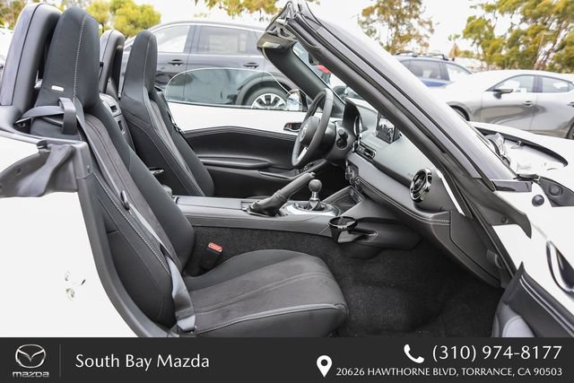New 2026 MAZDA MX-5 Miata Club w/ Interior Package RWD image 18