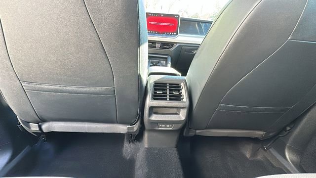 Used 2025 Volkswagen Tiguan SE AWD/4WD image 29