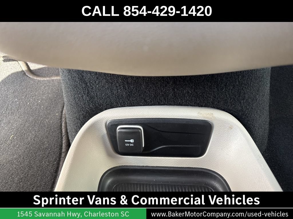 Used 2024 Chrysler Voyager LX FWD image 33