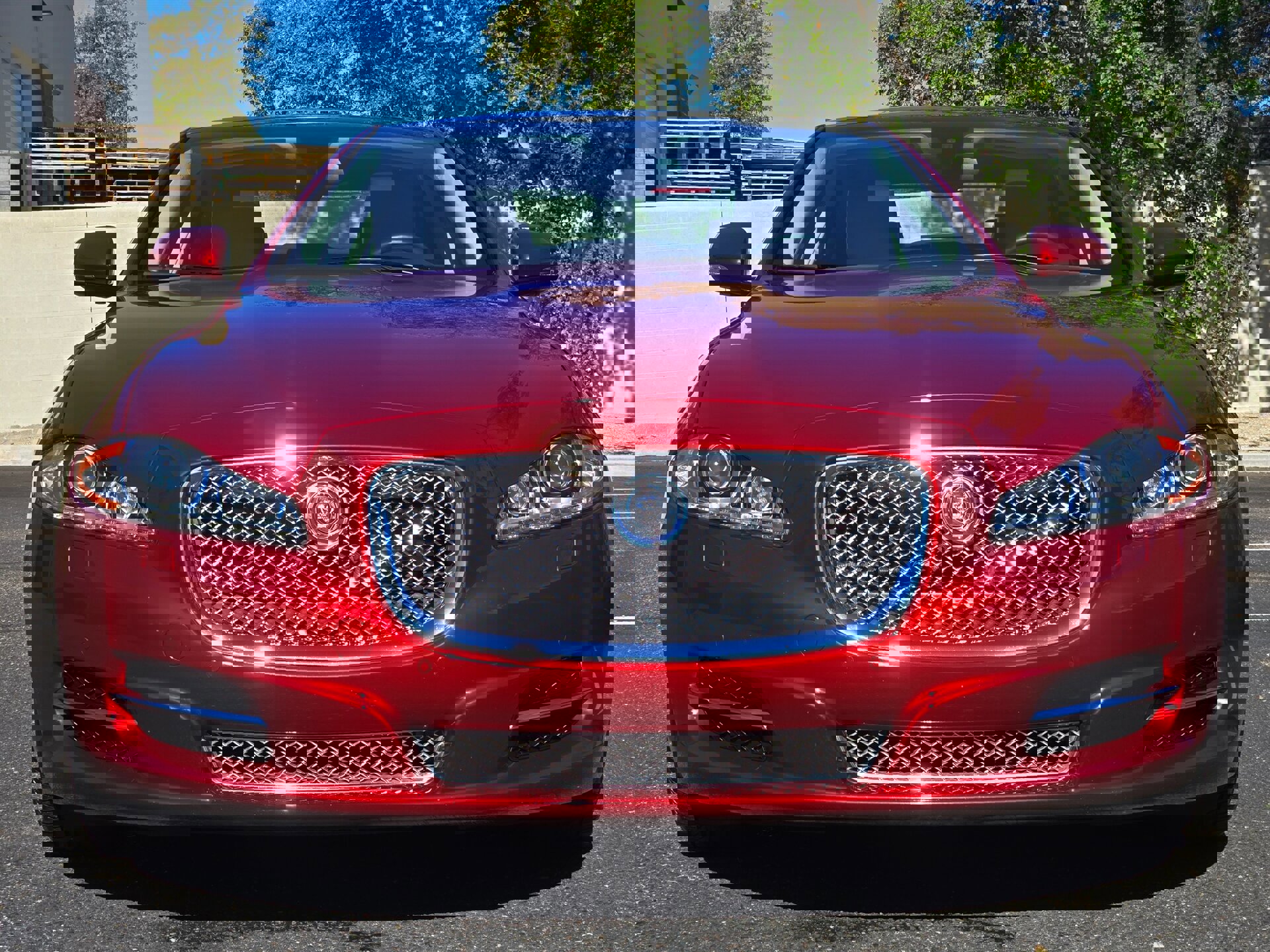 Used 2012 Jaguar XJ RWD image 4