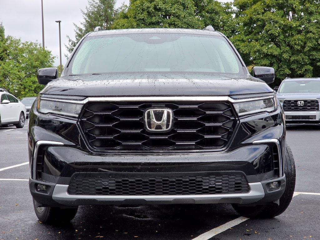 Certified 2024 Honda Pilot Touring image 23
