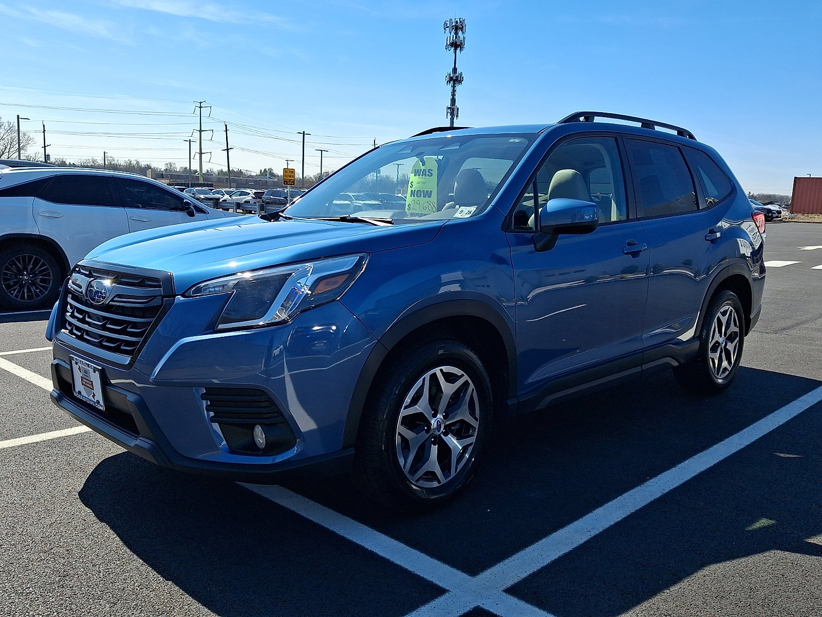 Certified 2023 Subaru Forester Premium AWD/4WD image 3
