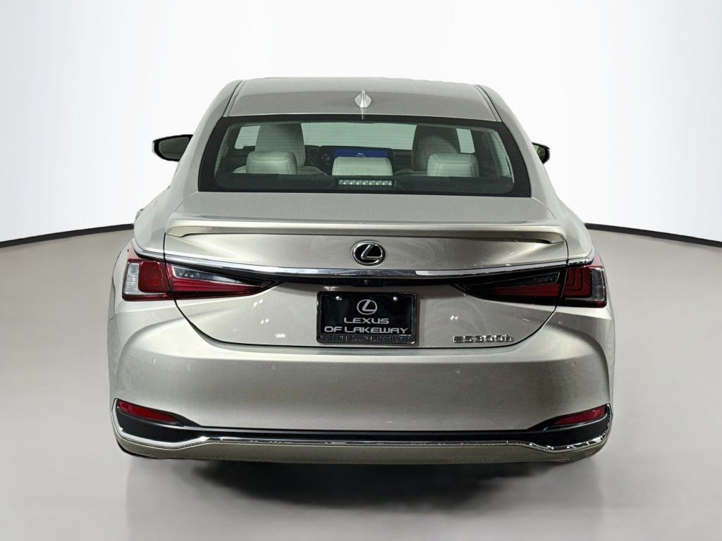 Certified 2024 Lexus ES 300h Ultra Luxury w/ Accessory Package (Z2) FWD image 6