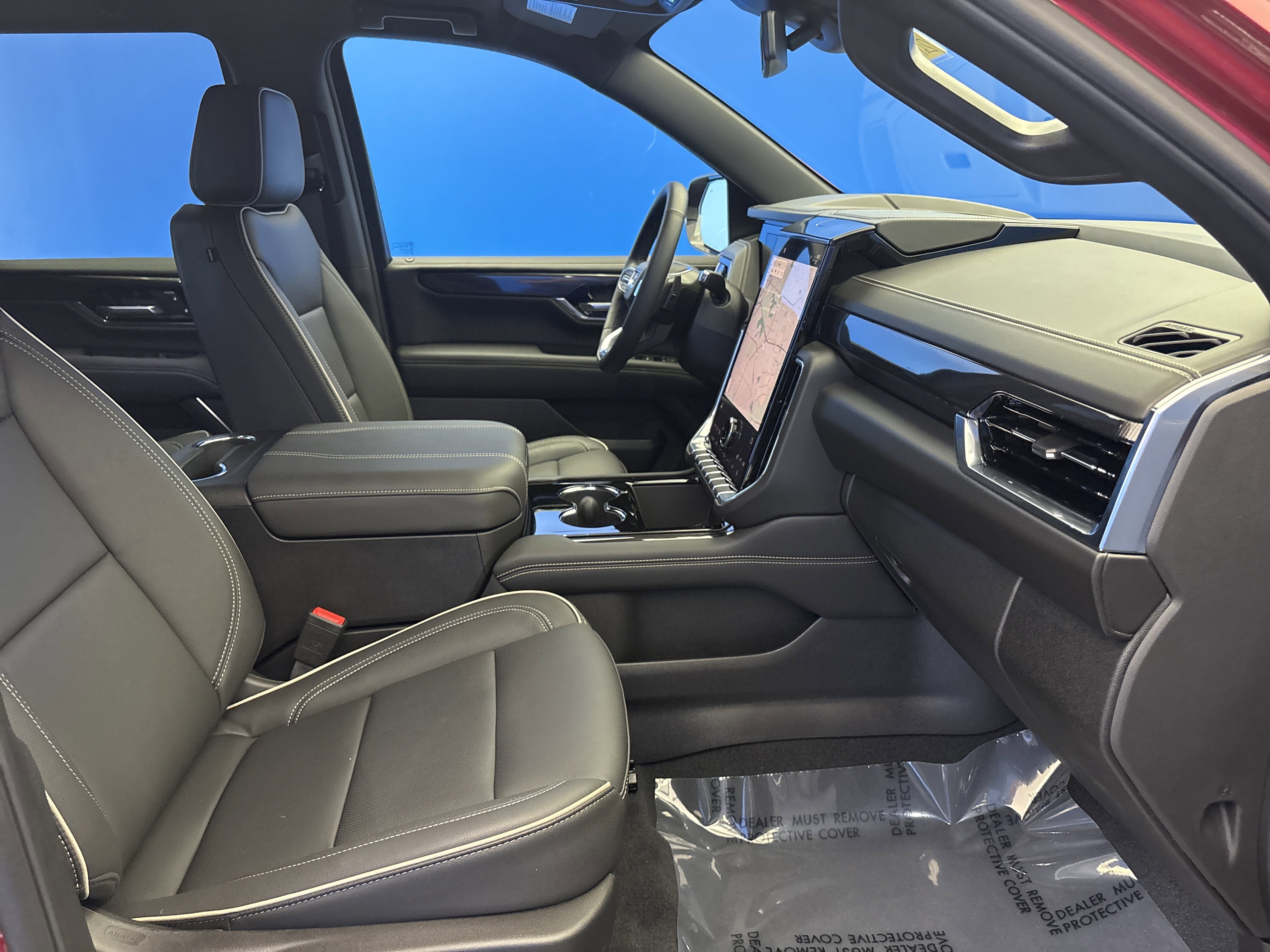 Used 2025 GMC Yukon Elevation AWD/4WD image 25