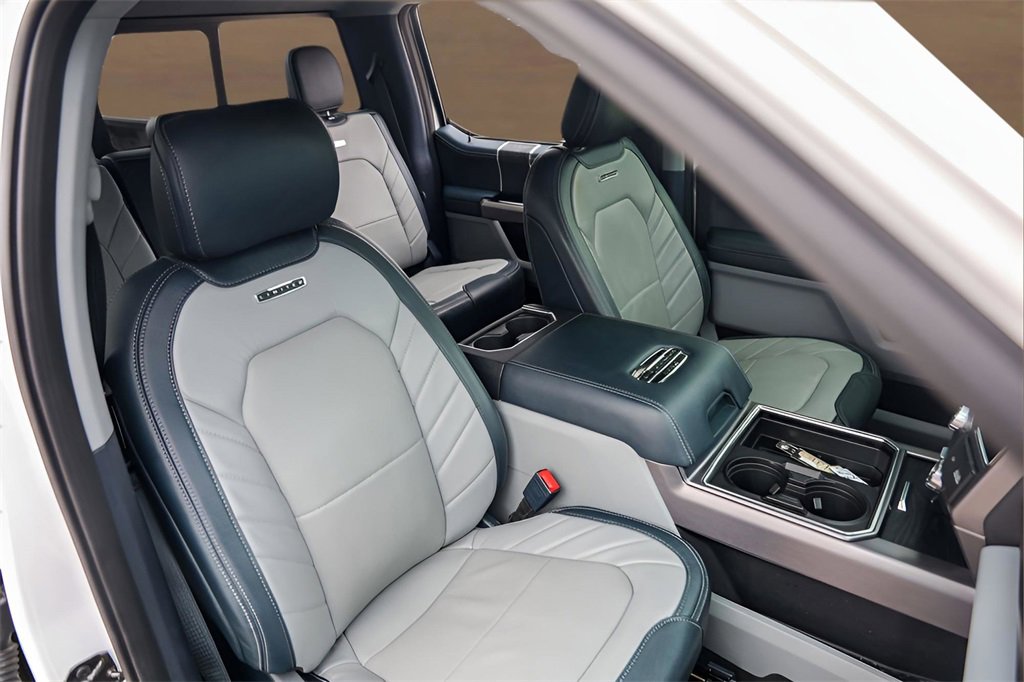 Used 2022 Ford F350 Limited image 26