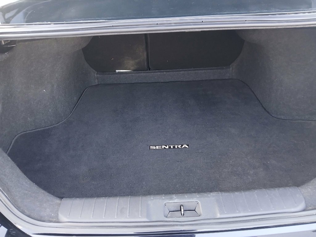 Used 2024 Nissan Sentra SV FWD image 16