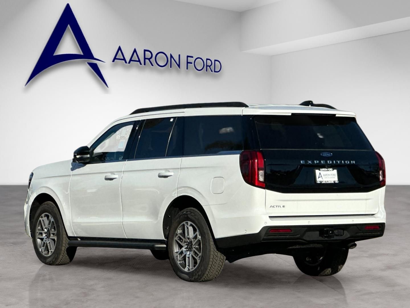 New 2025 Ford Expedition Active image 4