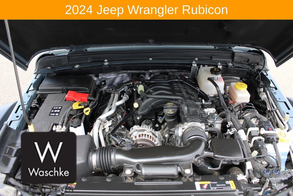 Used 2024 Jeep Wrangler Unlimited Rubicon w/ Convenience Group AWD/4WD image 10