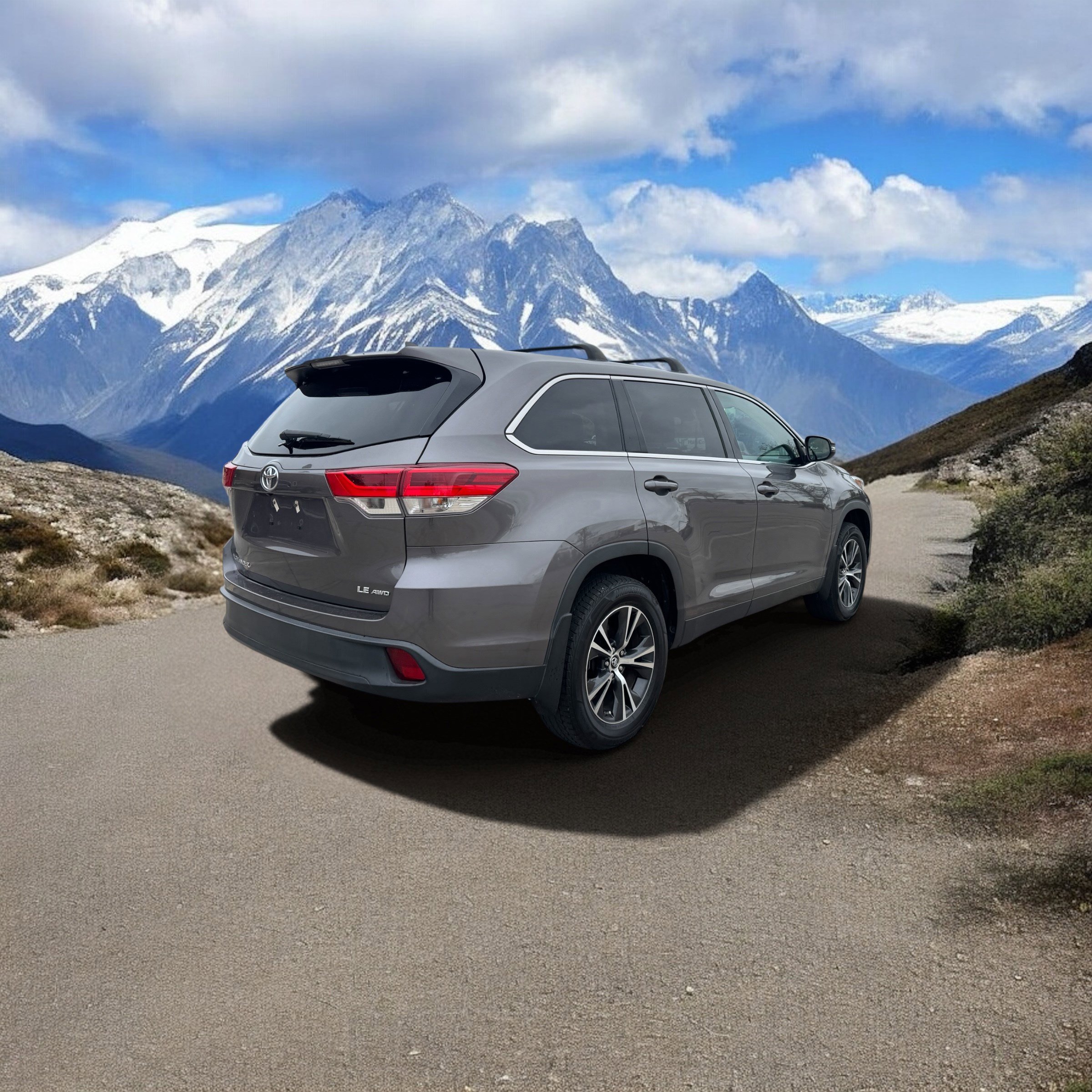 Certified 2019 Toyota Highlander Plus AWD/4WD image 5