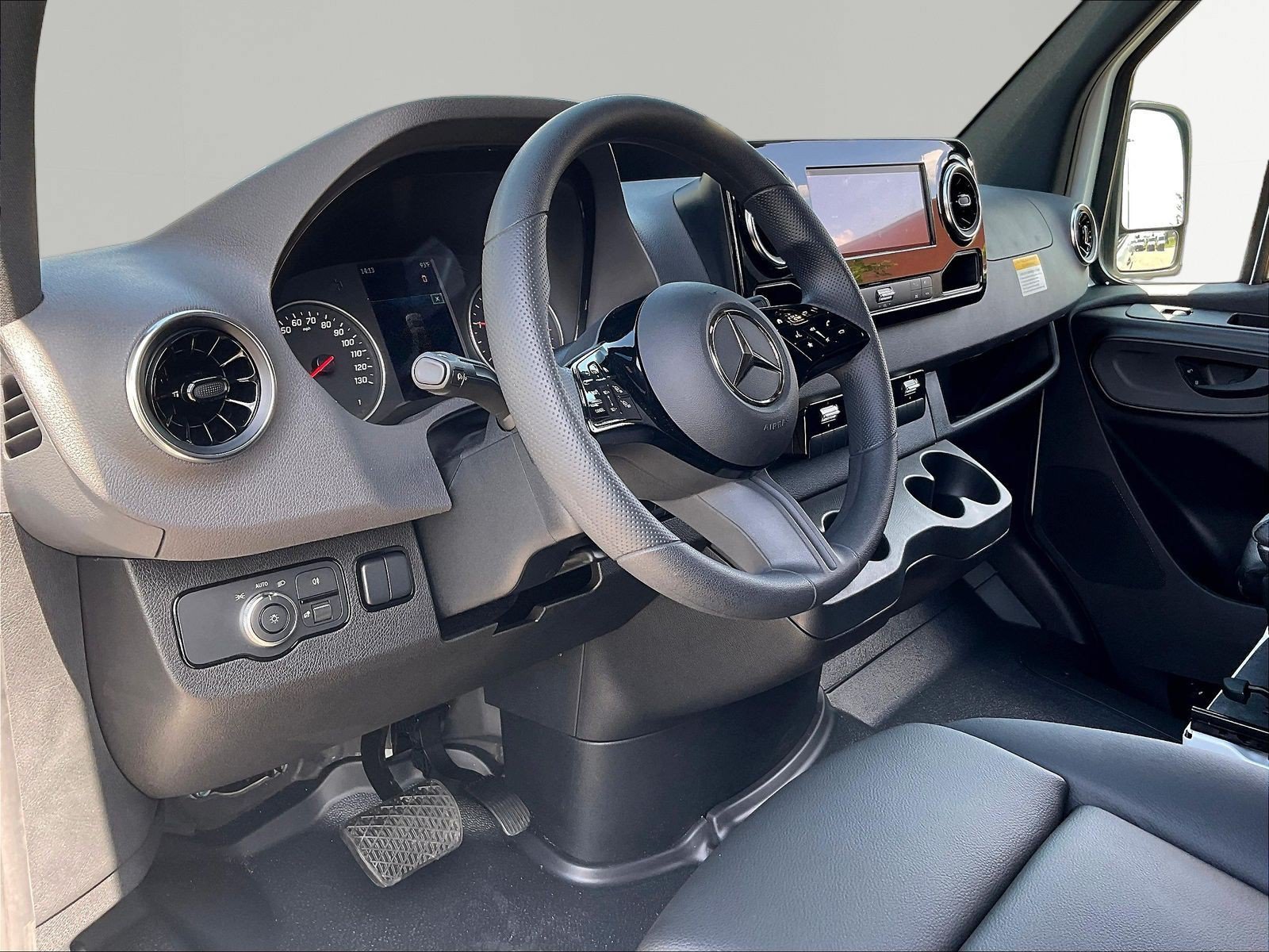 New 2026 Mercedes-Benz Sprinter 2500 image 15