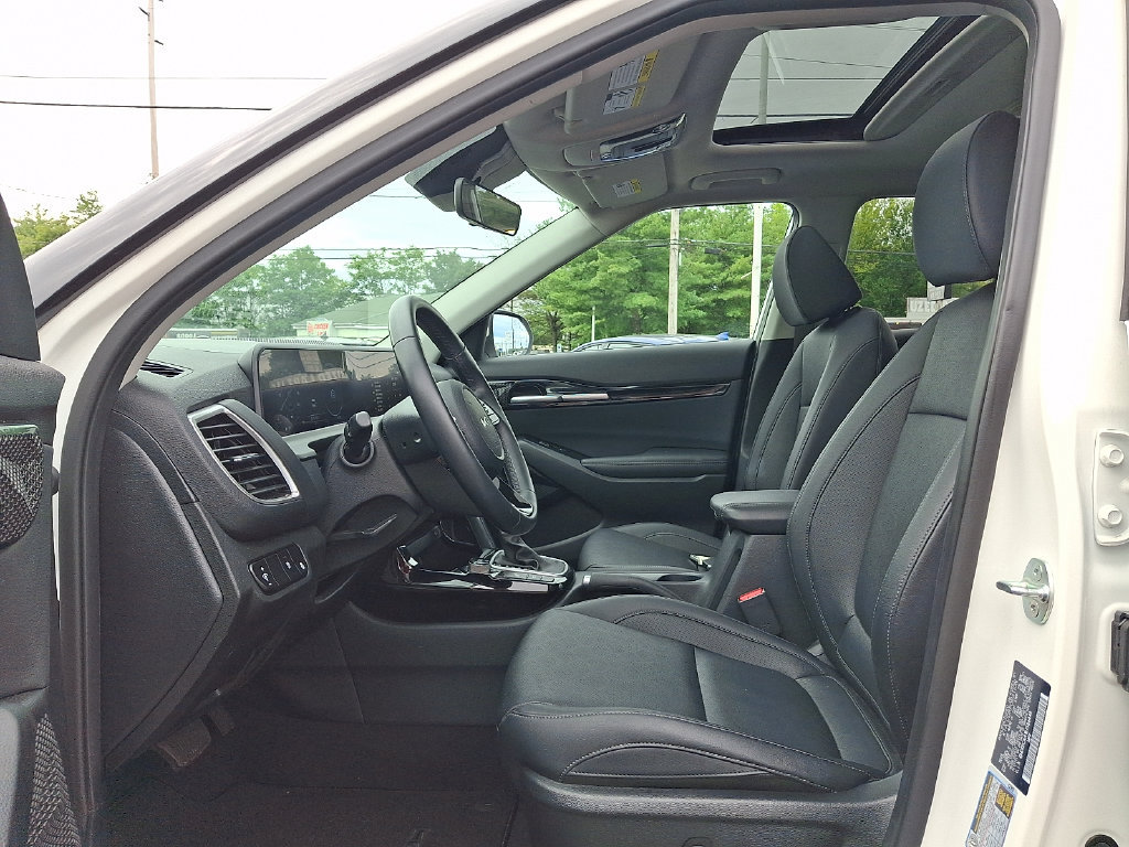 Used 2024 Kia Seltos EX AWD/4WD image 17