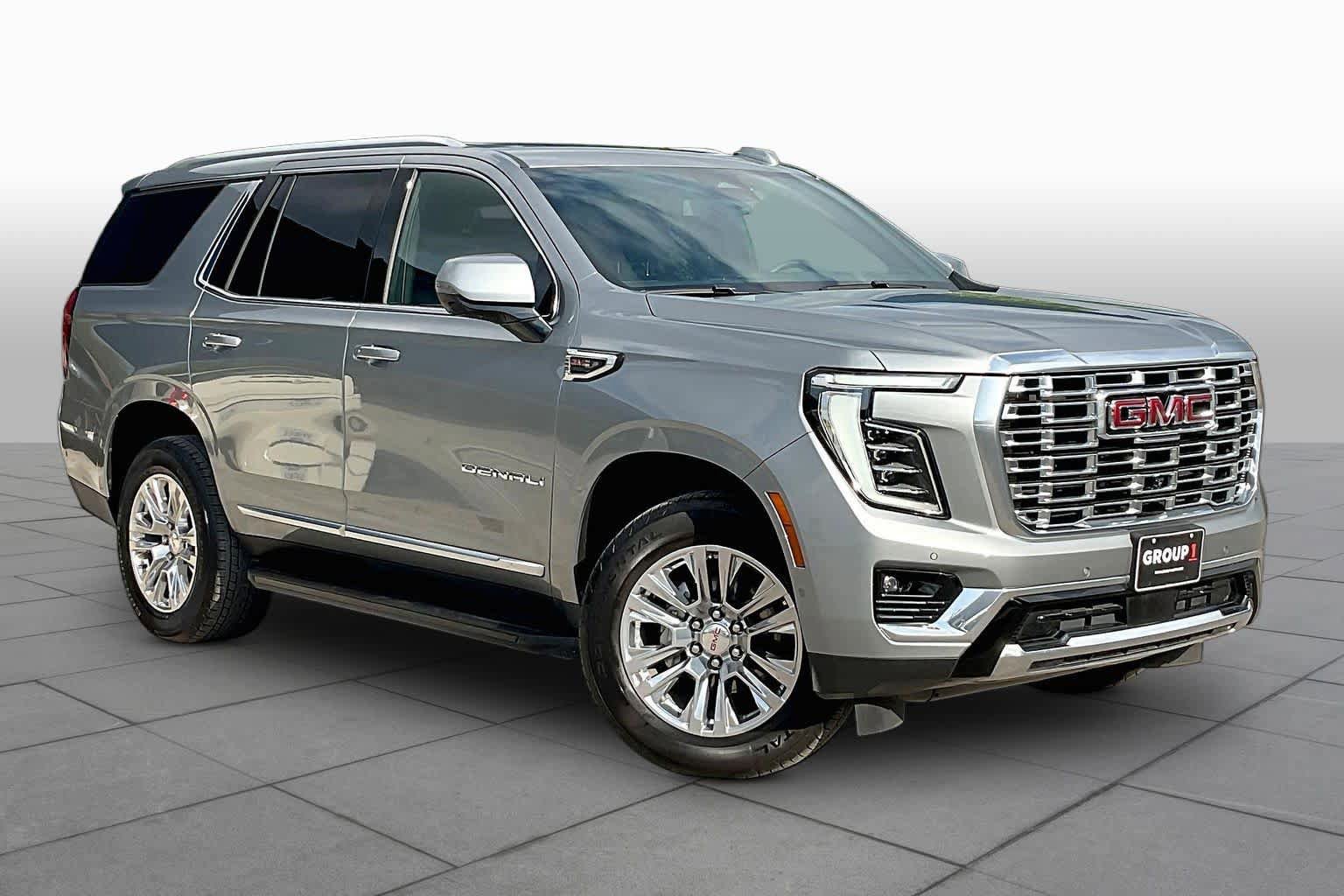 Certified 2025 GMC Yukon Denali AWD/4WD image 3
