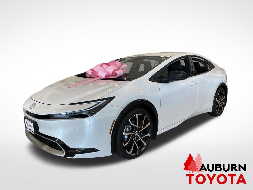New 2026 Toyota Prius Plug-In Hybrid FWD image 3