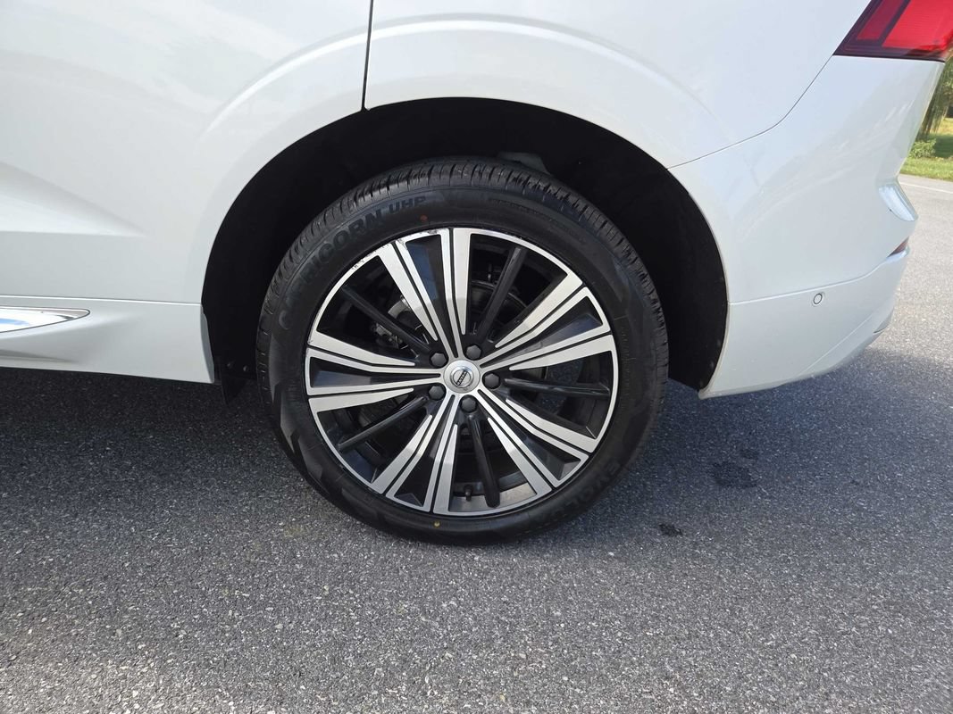 Used 2022 Volvo XC60 B5 Inscription AWD/4WD image 35