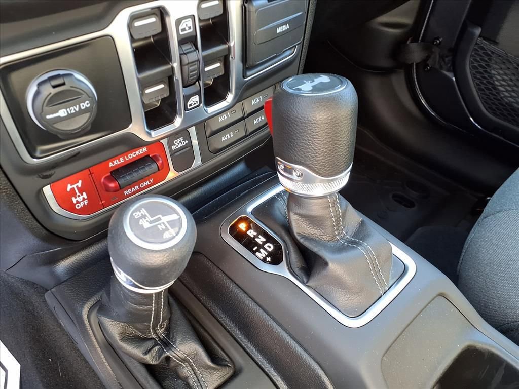 New 2025 Jeep Wrangler Willys AWD/4WD image 7