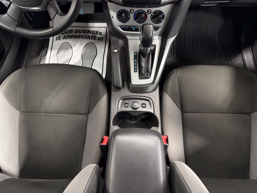 Used 2014 Ford Focus SE w/ SE Winter Package FWD image 15