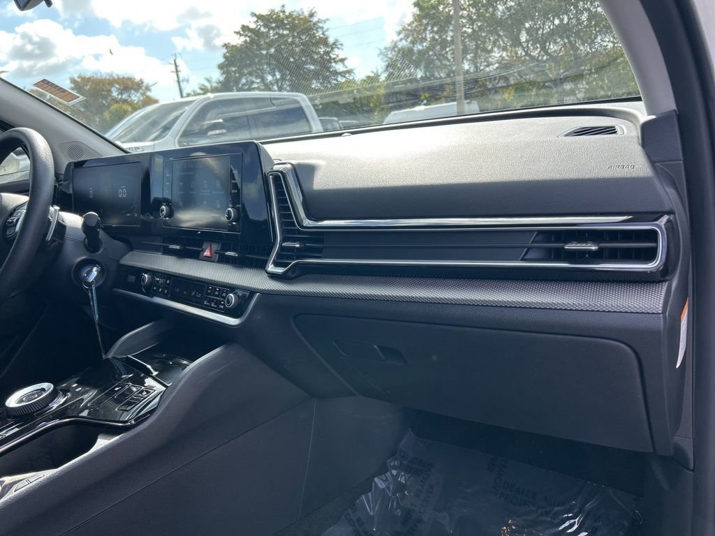 Used 2023 Kia Sportage LX image 23