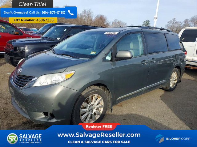Used 2013 Toyota Sienna LE w/ Towing Pkg AWD/4WD image 1