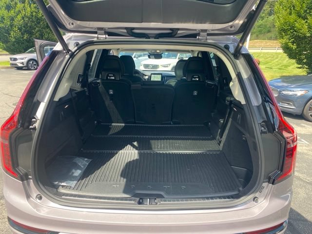 Used 2026 Volvo XC90 B6 Ultra w/ Protection Package AWD/4WD image 14