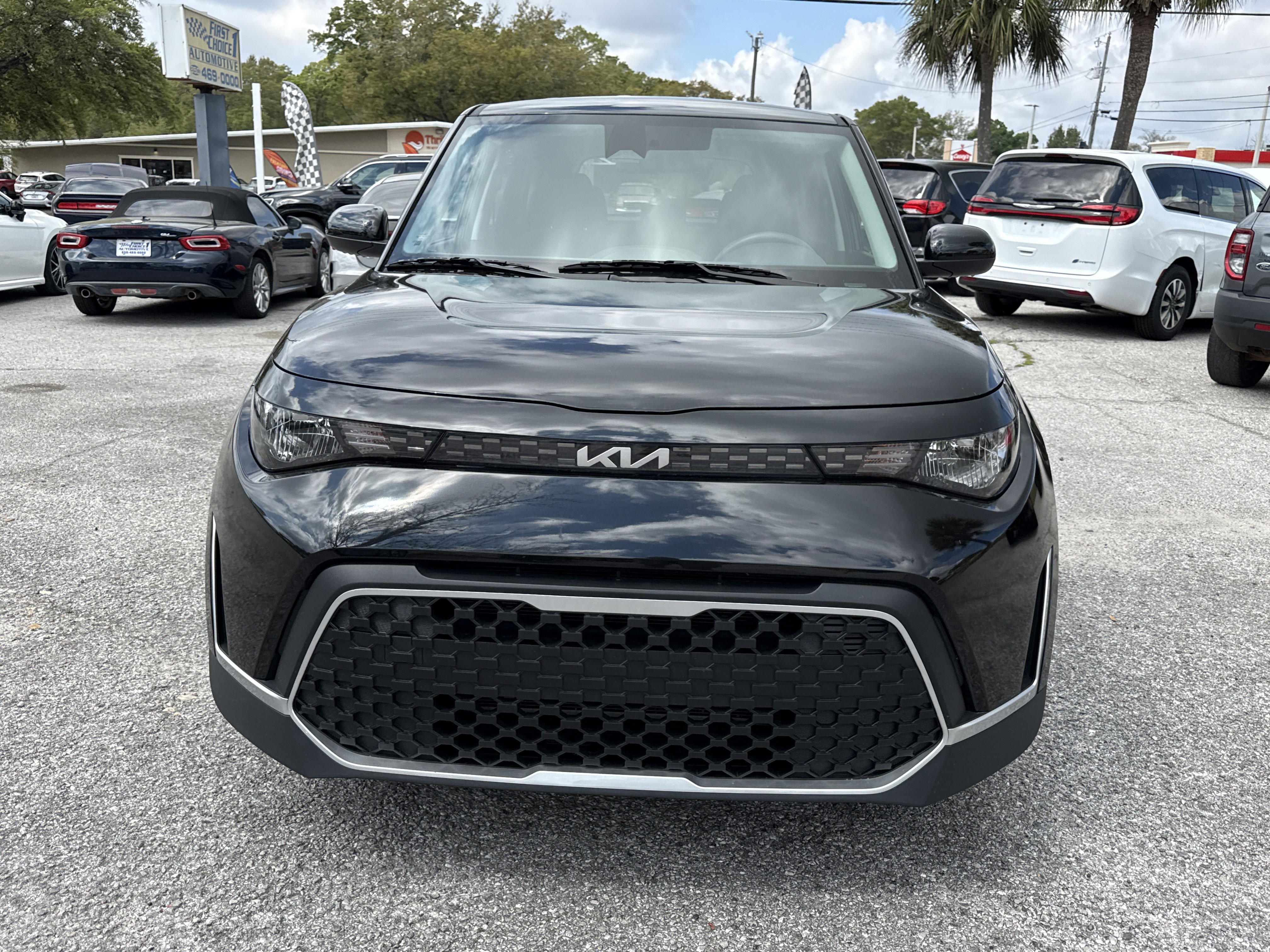 Used 2025 Kia Soul LX w/ LX Technology Package image 8