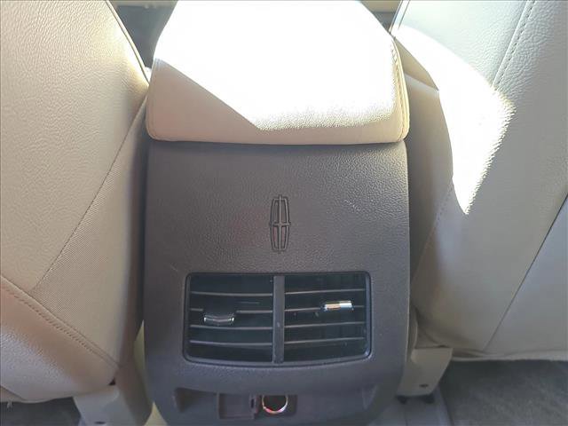 Used 2015 Lincoln MKX FWD w/ Equipment Group 101A image 17