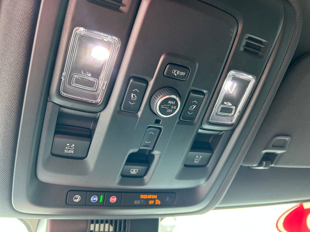 Certified 2025 Chevrolet Tahoe High Country w/ Sun And Tow Package image 40