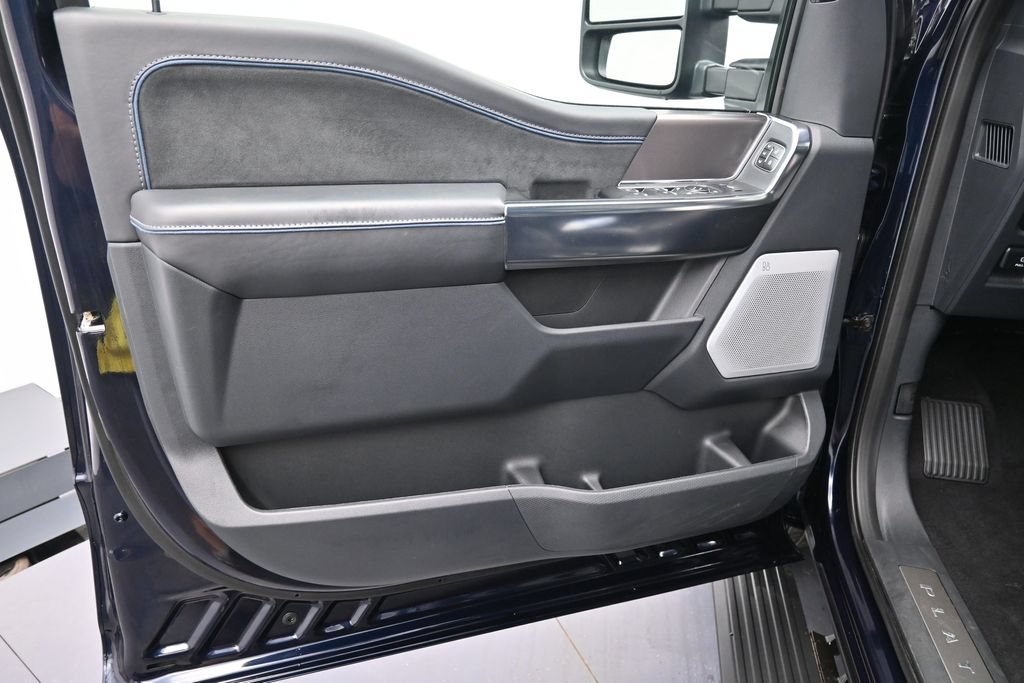 Used 2025 Ford F150 Platinum w/ Equipment Group 702A High AWD/4WD image 9