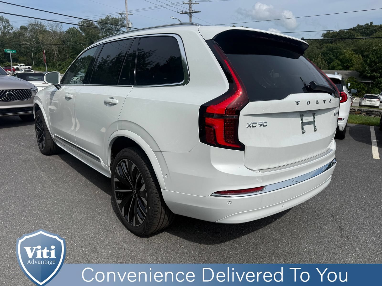 New 2027 Volvo XC90 B6 Plus AWD/4WD image 6