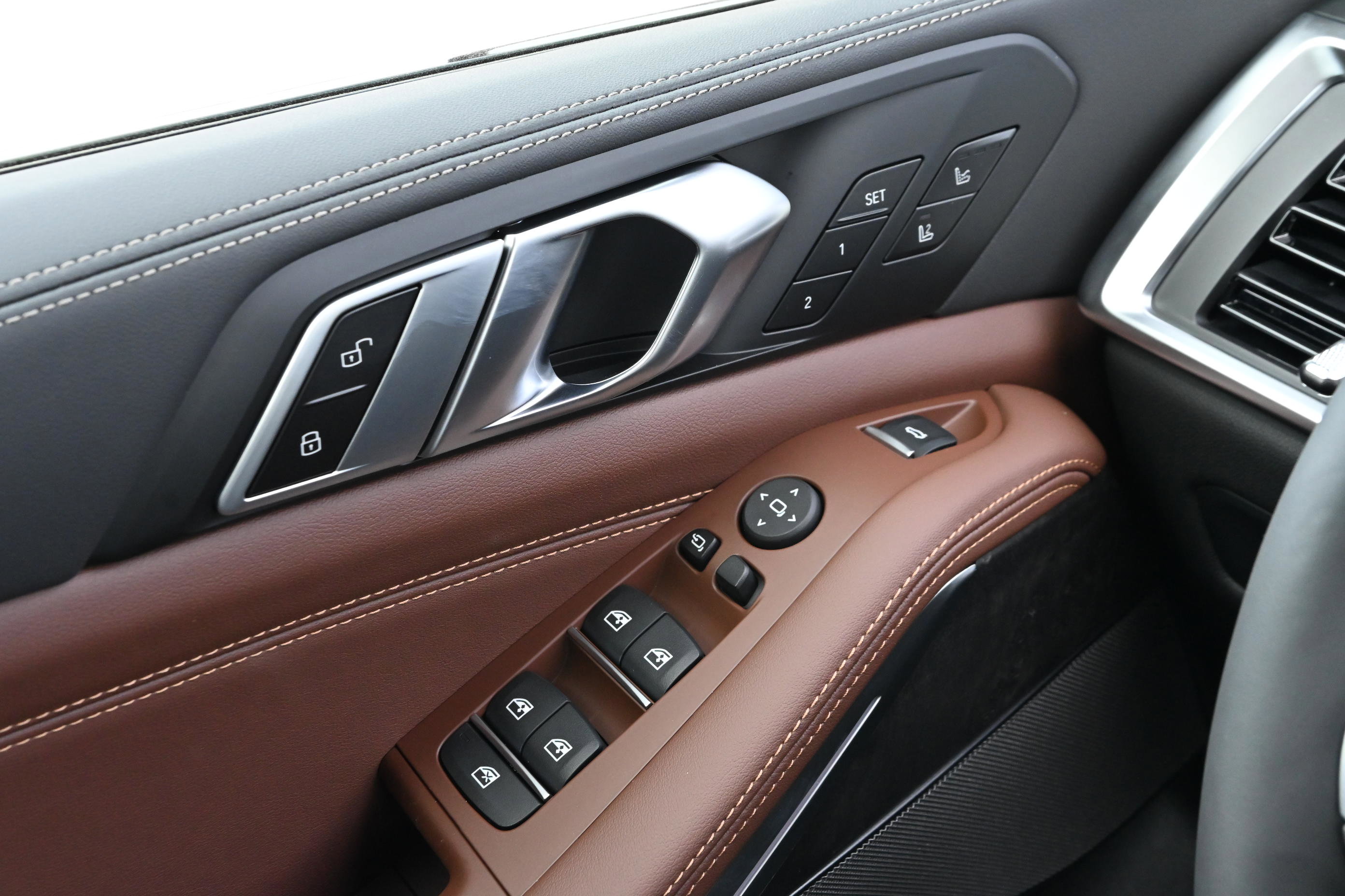 New 2026 BMW X5 xDrive40i w/ M Sport Package image 22