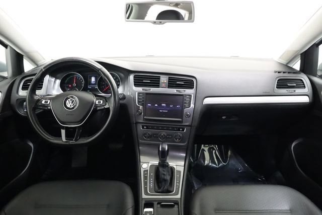 Used 2016 Volkswagen e-Golf SEL Premium FWD image 16