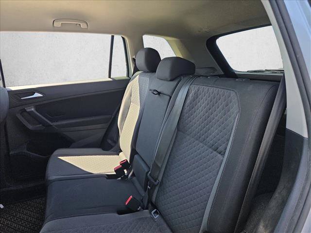 Used 2019 Volkswagen Tiguan S w/ Driver Assistance Package AWD/4WD image 16