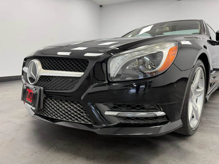 Used 2013 Mercedes-Benz SL 550 image 27
