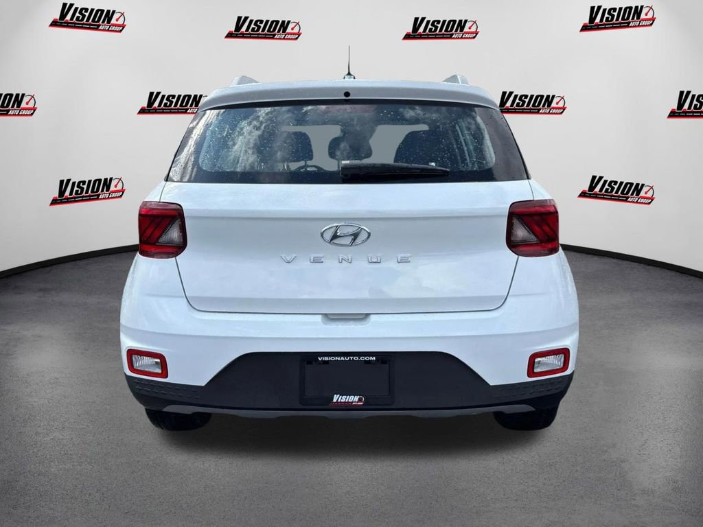 New 2026 Hyundai Venue SEL FWD image 6