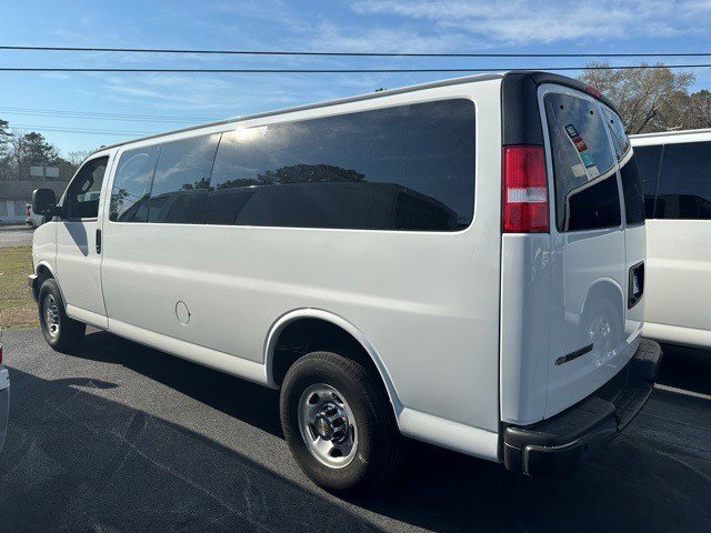 Certified 2024 Chevrolet Express 3500 LT w/ LT Preferred Equipment Group image 6