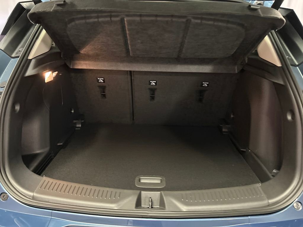 Used 2026 Buick Encore GX Avenir w/ Avenir Technology Package image 25