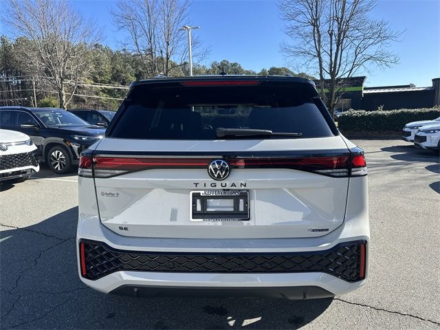 New 2026 Volkswagen Tiguan SE R-Line image 4
