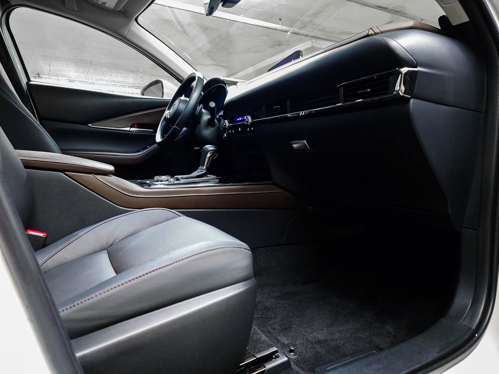 Used 2025 MAZDA CX-30 2.5 Turbo w/ Premium Plus Pkg image 36