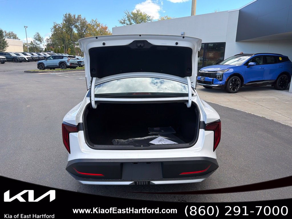 New 2026 Kia K4 FWD image 15