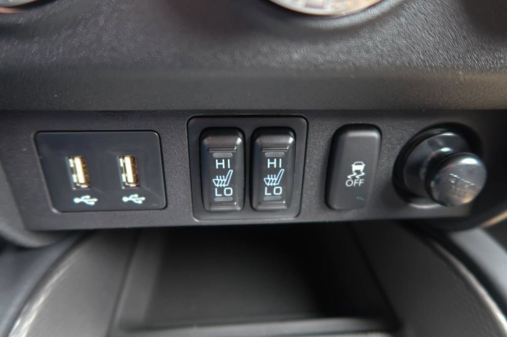 Used 2025 Mitsubishi Outlander Sport AWD image 32