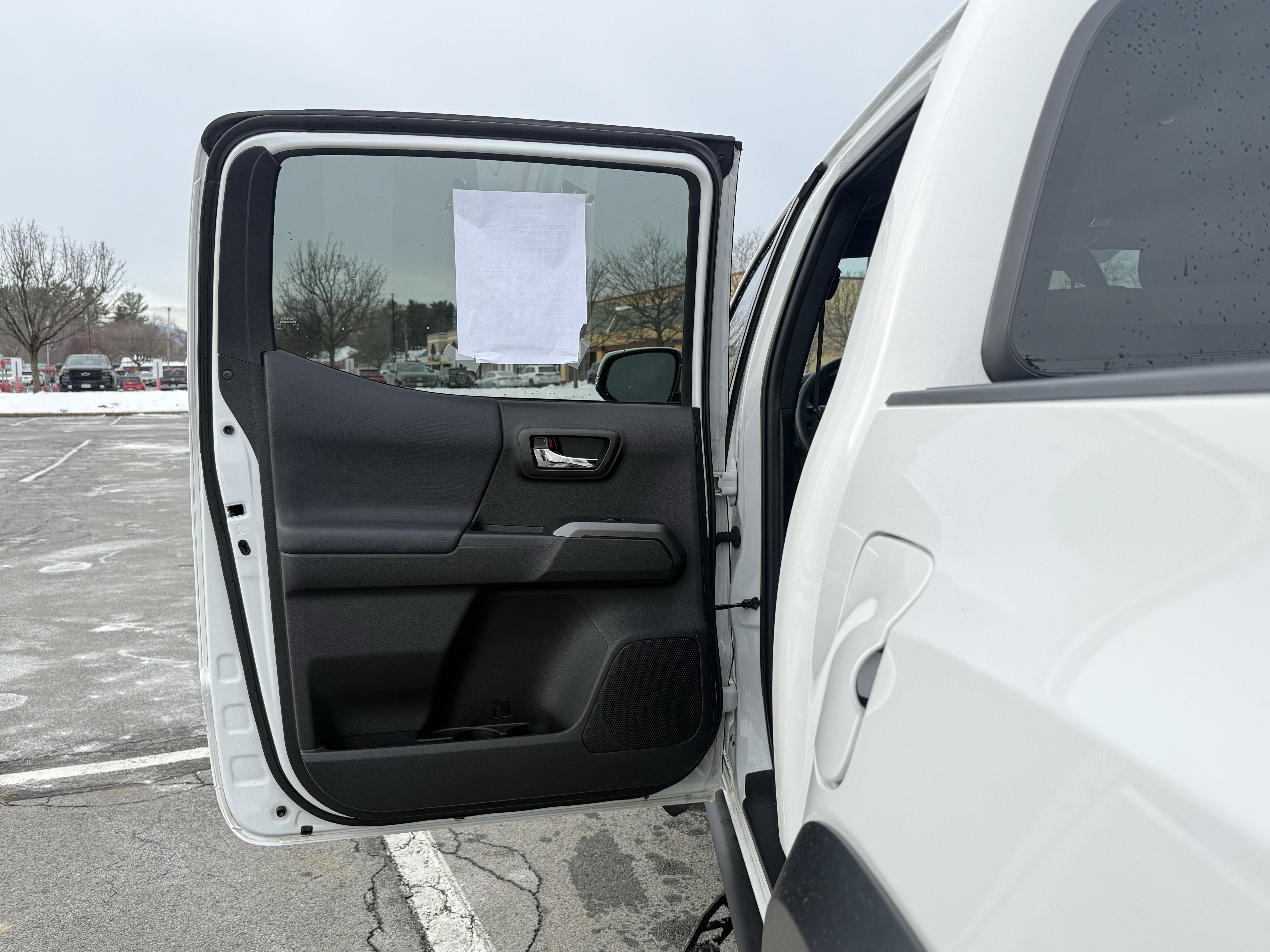 Used 2023 Toyota Tacoma TRD Off-Road image 29